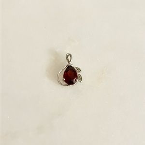 Garnet pendant, 925 silver